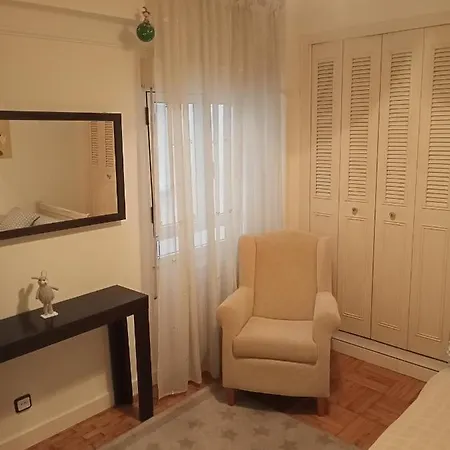 Apartament El Pisito De Rodrigo III Oviedo Zewnętrze zdjęcie